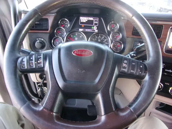 2020 Peterbilt 567