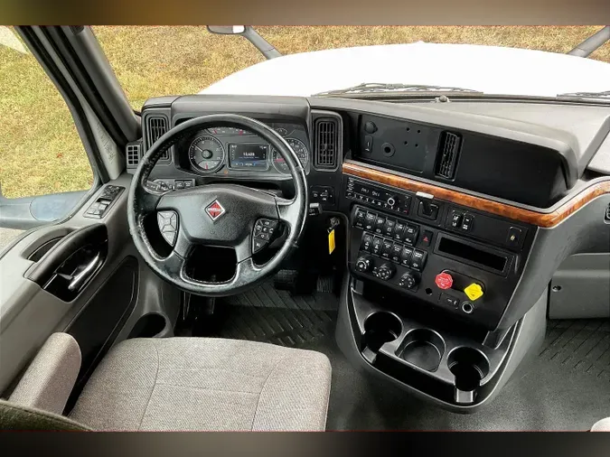 2021 INT LT625 6x4