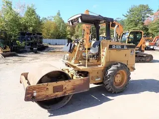 2000 CATERPILLAR CS-323C