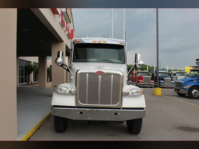 2021 Peterbilt 567