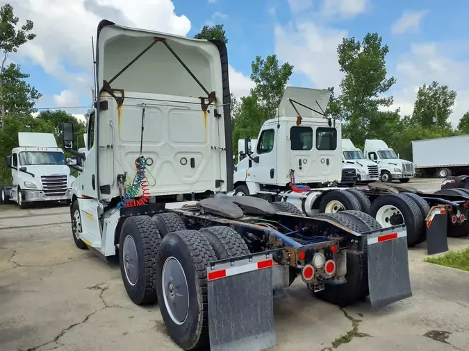2019 FREIGHTLINER NEW CASCADIA PX12664