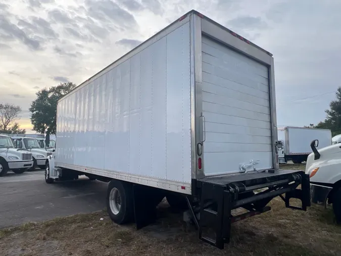 2015 FREIGHTLINER/MERCEDES M2 106