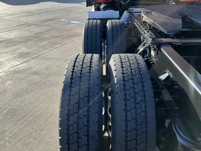 2024 Kenworth T680