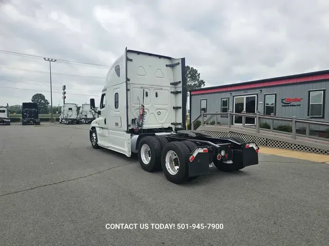 2020 FREIGHTLINER CASCADIA 125