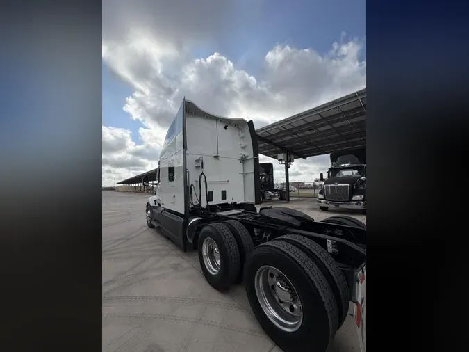 2022 Peterbilt 579