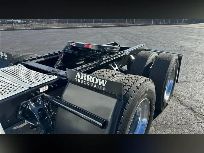 2022 KENWORTH T680c4fd18c9c1f3c4febdf6a87dc2905222