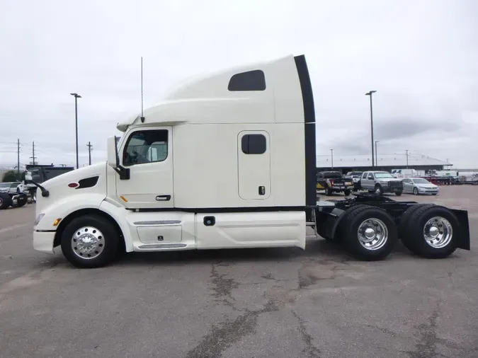 2022 Peterbilt 579