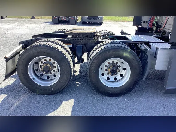 2024 Freightliner Cascadia 126