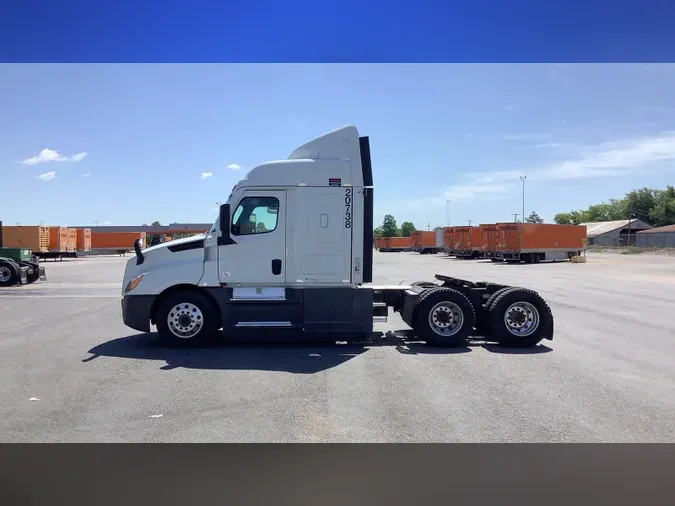 2021 Freightliner Cascadia 126