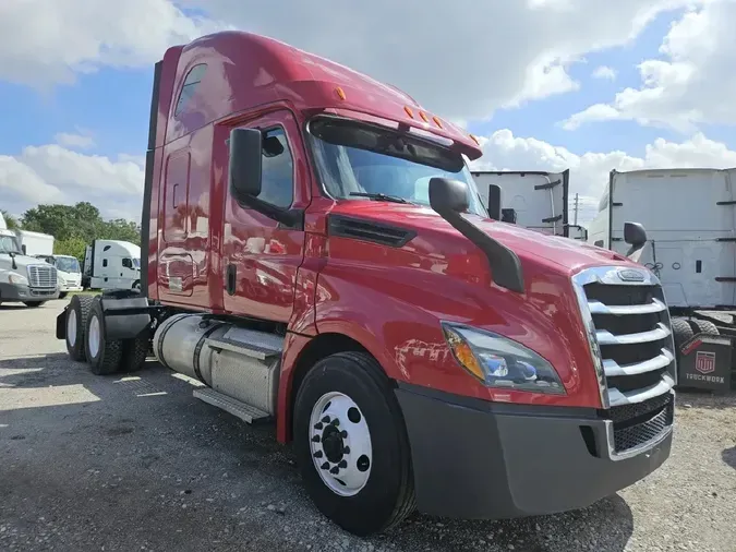 2020 FREIGHTLINER Cascadia 126c5029bcf69774bdd0f57adf834a4af57