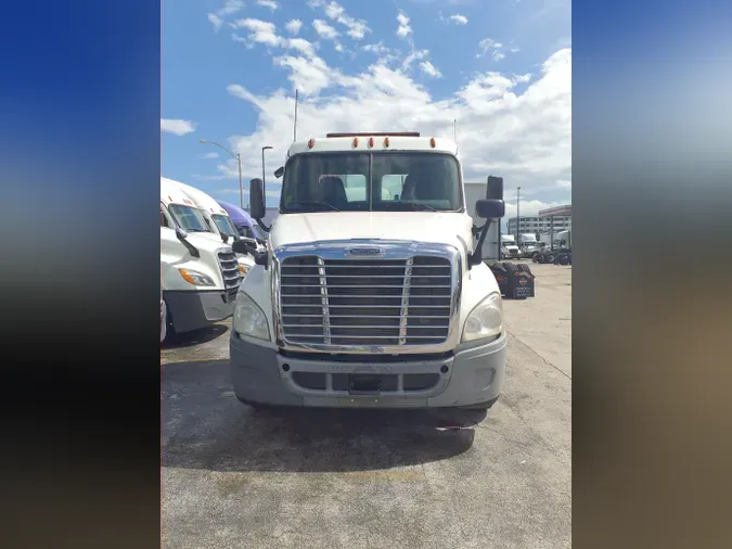 2016 FREIGHTLINER/MERCEDES CASCADIA 125