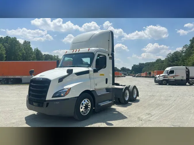 2020 Freightliner Cascadia 126c5057c139d71f02475a3944d1a5a3fce