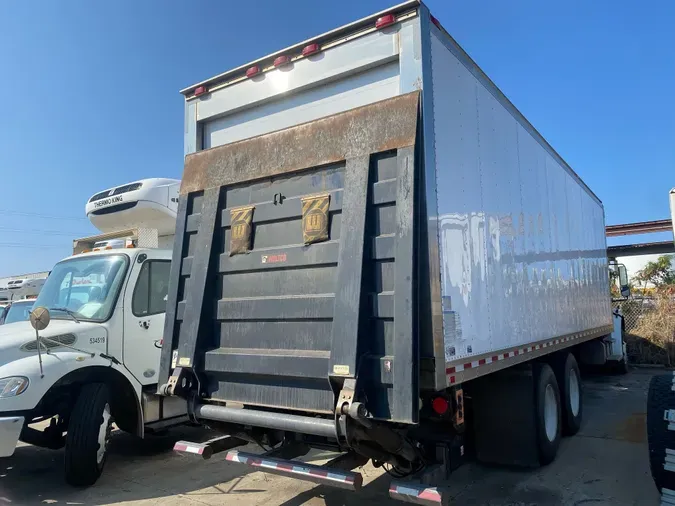 2018 FREIGHTLINER/MERCEDES M2 106