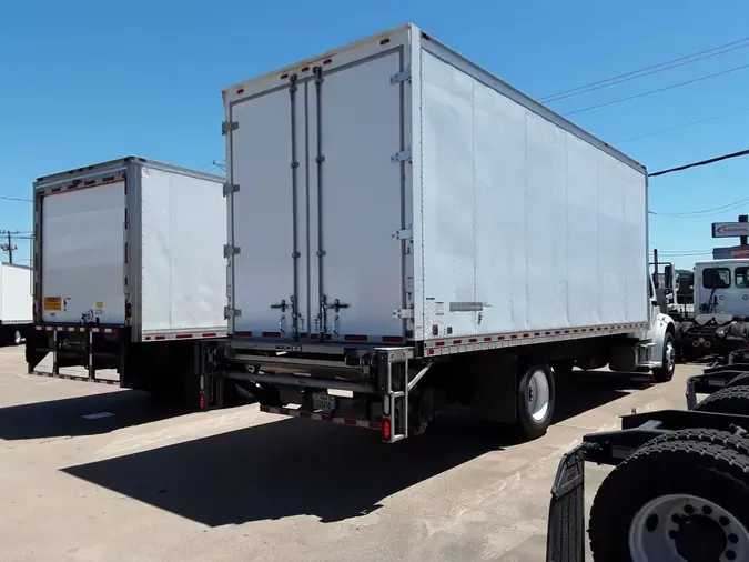 2020 FREIGHTLINER M2 106