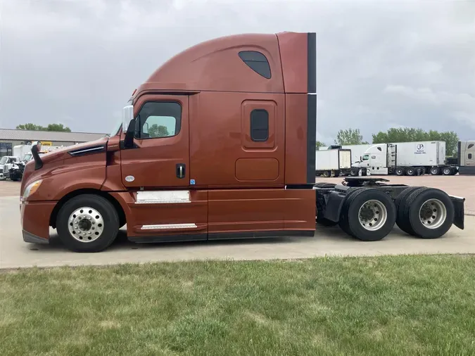 2019 Freightliner New Cascadia