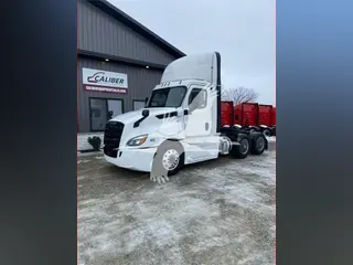 2019 FREIGHTLINER CASCADIA 126