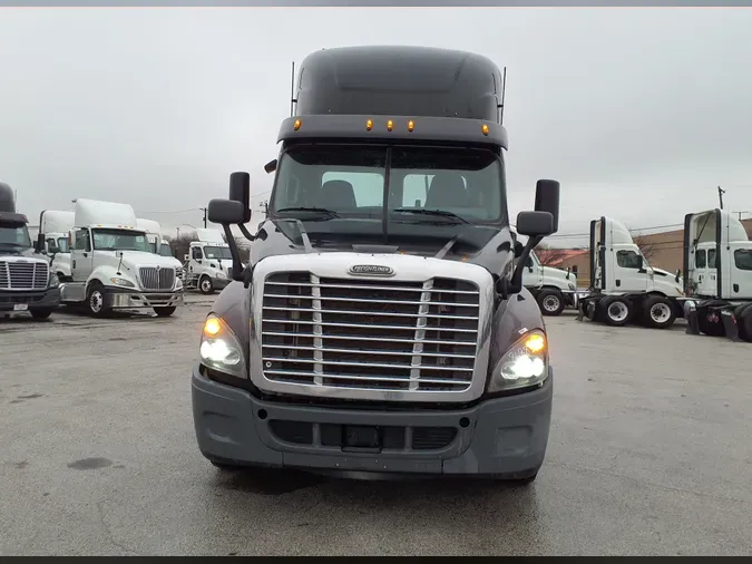 2019 FREIGHTLINER/MERCEDES CASCADIA 125