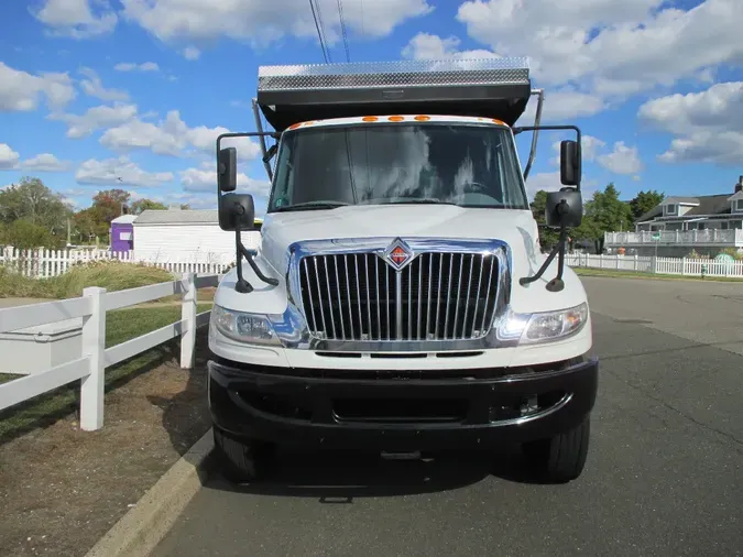 2018 INTERNATIONAL 7400 6X4