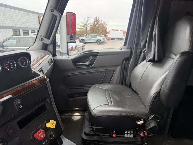 2022 International LT625c51858fdce049bbef70b12ba063215ce