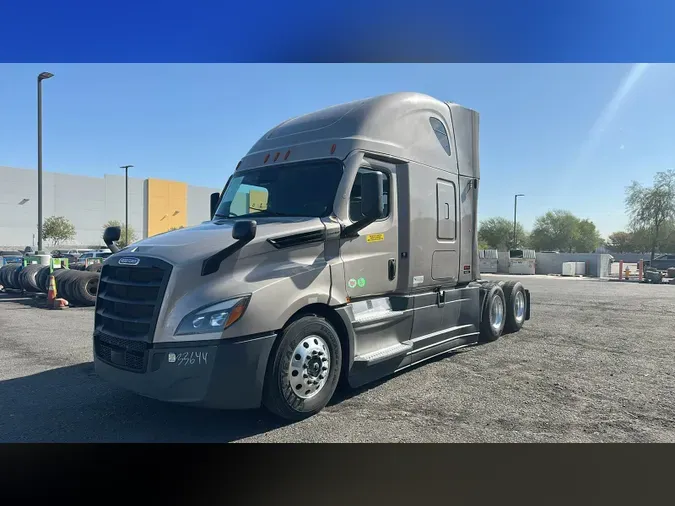 2025 Freightliner Cascadia 126