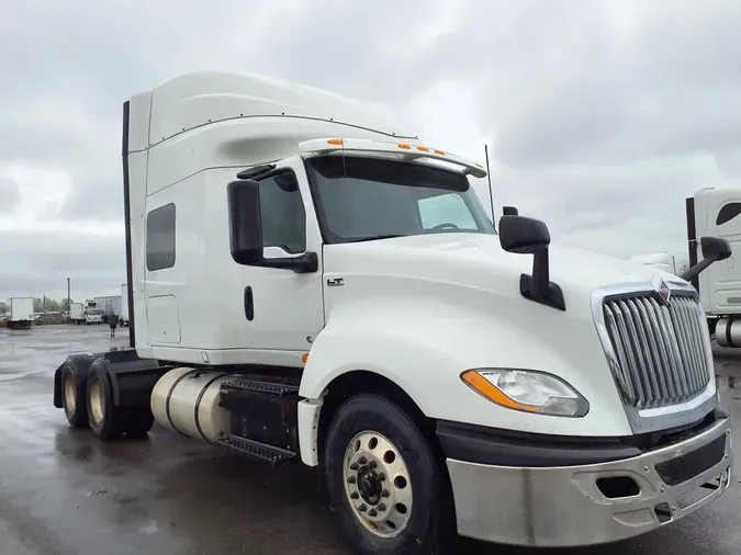 2019 NAVISTAR INTERNATIONAL LT625 SLPR CAB