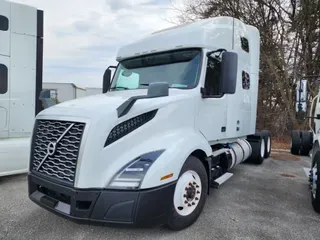 2019 VOLVO VNL64T-760