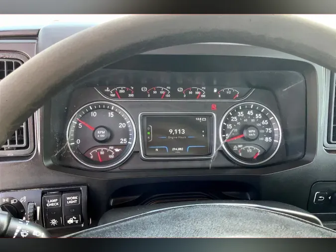 2019 INT LT625 6x4