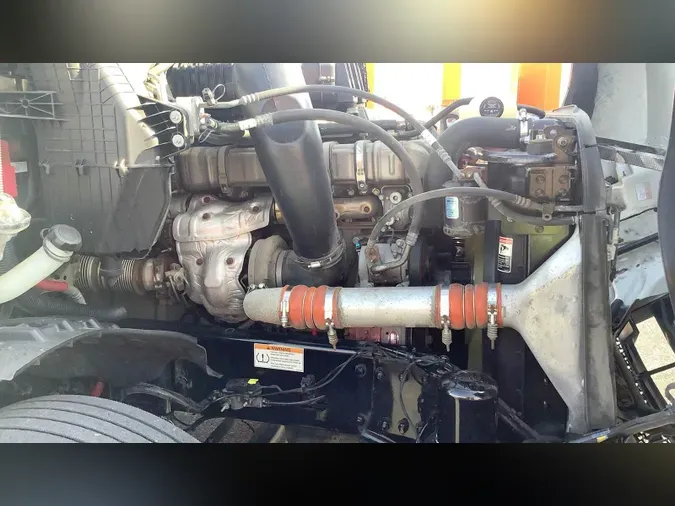 2021 Freightliner Cascadia 126