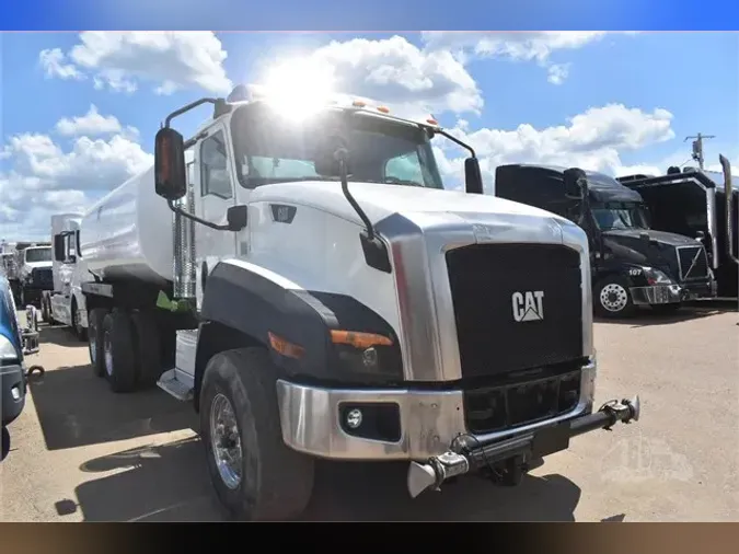 2016 CATERPILLAR CT660S