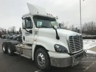 2017 FREIGHTLINER X12564ST
