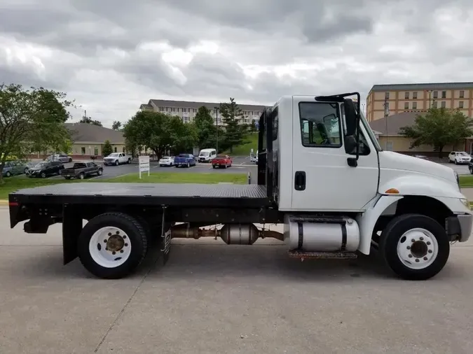 2015 International Durastar&reg; 4300 Low Profile 4x2
