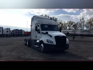 2022 Freightliner Cascadia 126