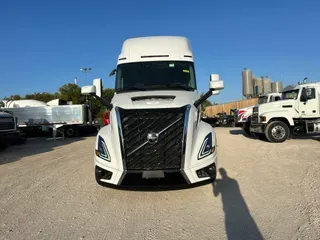 2025 VOLVO NEW VNL64T860