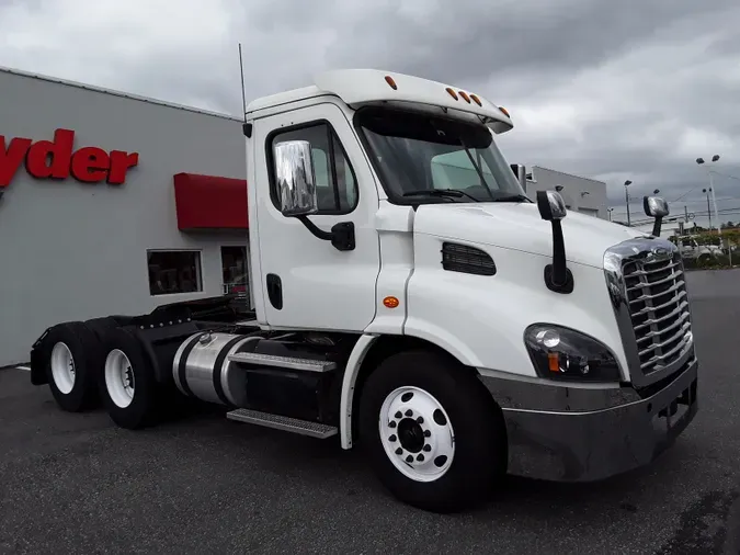 2018 FREIGHTLINER/MERCEDES CASCADIA 113