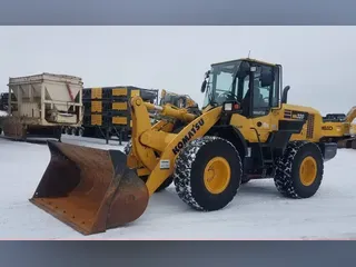 2016 Komatsu WA320-7