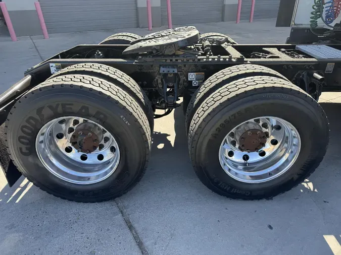 2021 Peterbilt 579