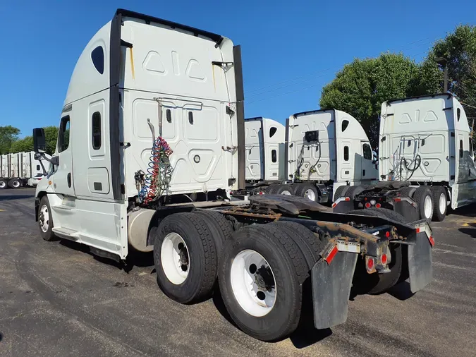 2019 FREIGHTLINER/MERCEDES CASCADIA 125