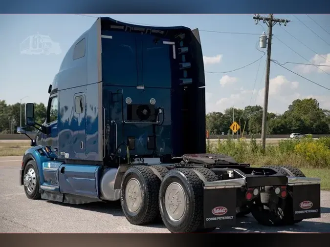 2020 PETERBILT 579