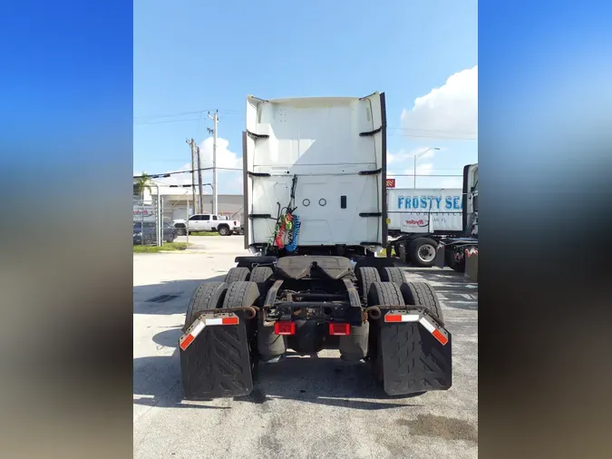 2020 NAVISTAR INTERNATIONAL LT625 SLPR CAB