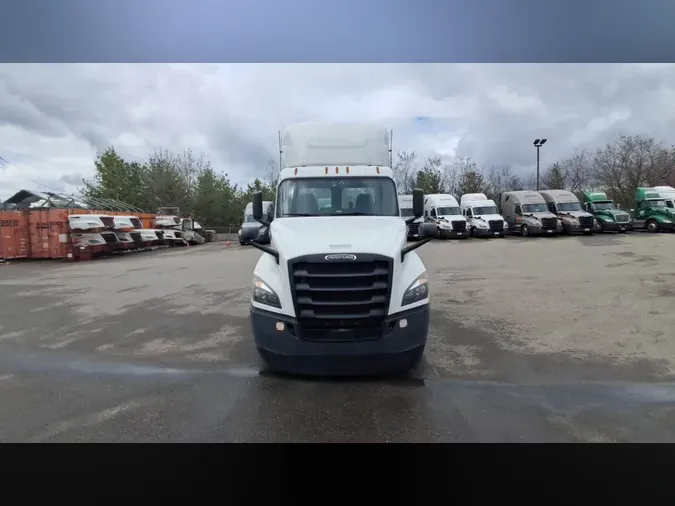 2020 Freightliner Cascadia 126