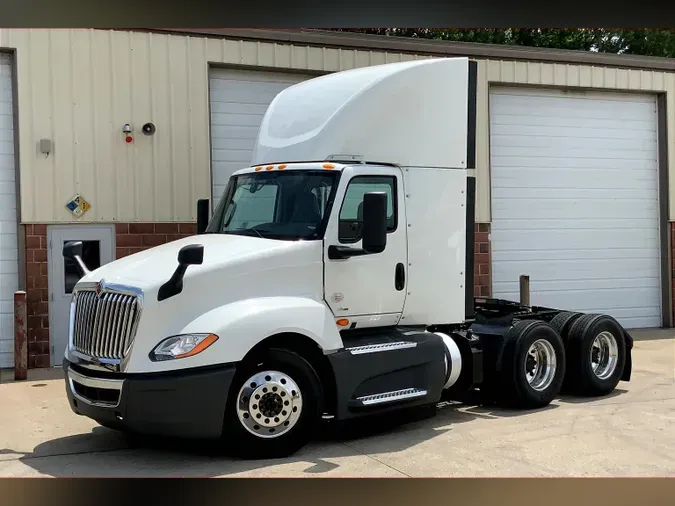 2021 INT LT625 6x4