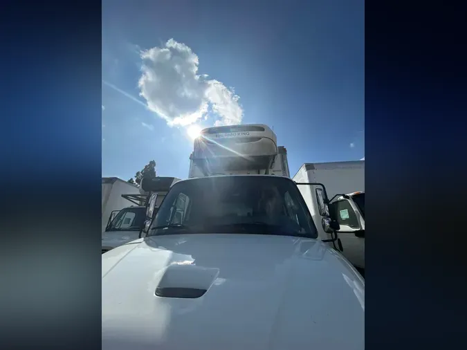 2019 FREIGHTLINER M2 106