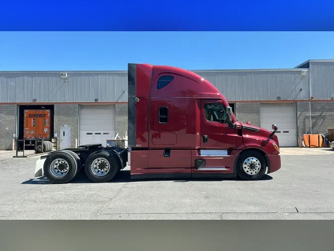 2024 Freightliner Cascadiac5482984e96880fcaa97a7edca41b8ce