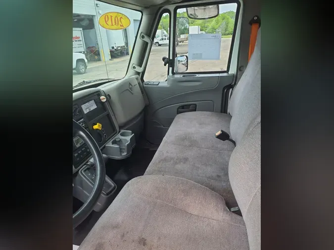 2019 NAVISTAR INTERNATIONAL 4300