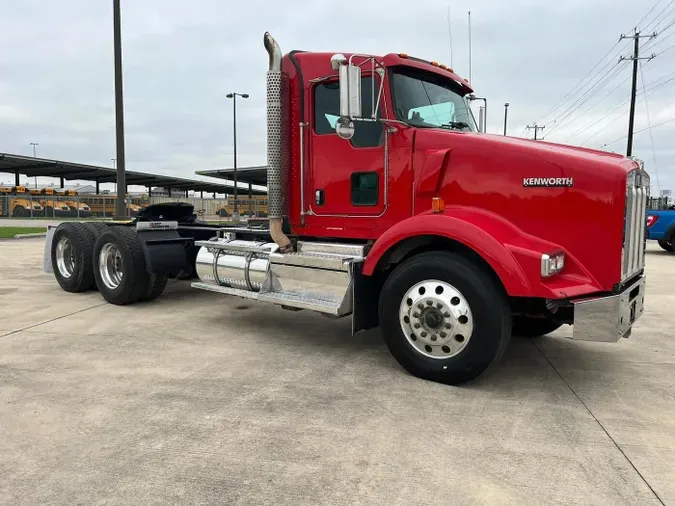 2020 Kenworth T800