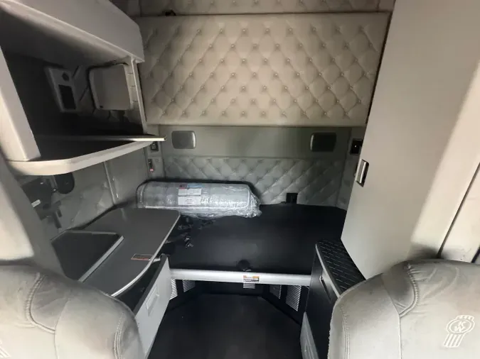 2022 Kenworth T680