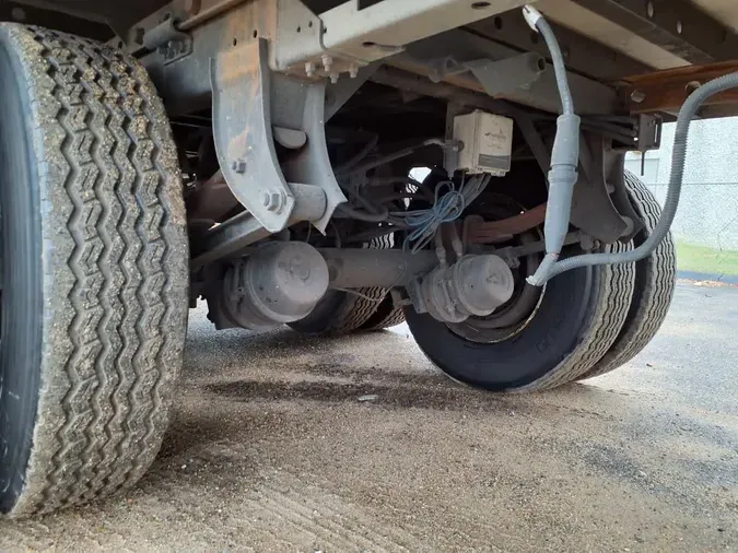 2016 VANGUARD TRAILER CORP R8000B 53/102/162