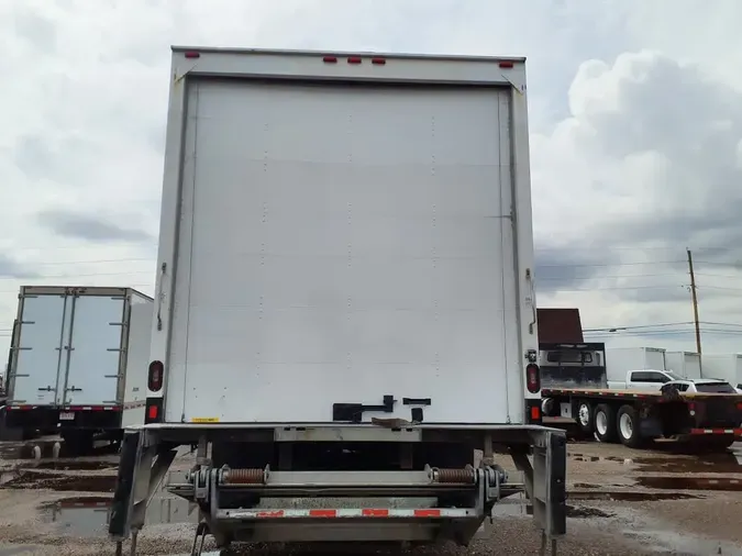 2018 FREIGHTLINER M2 106