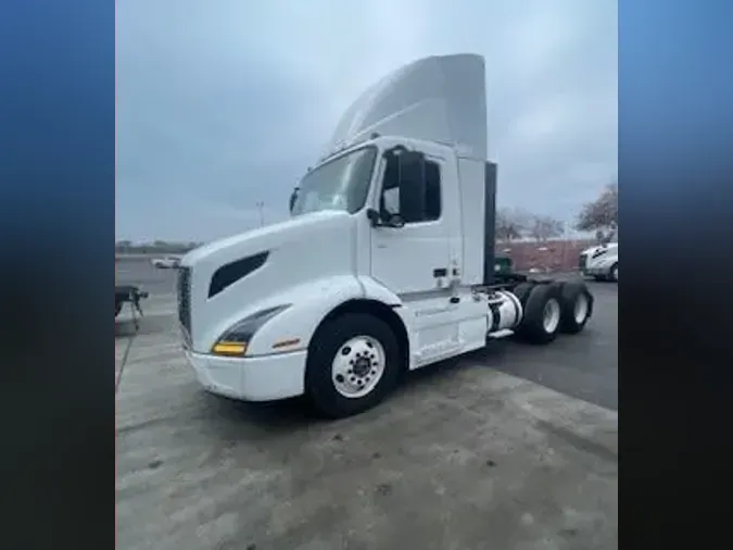 2018 VOLVO VNL64T-300c54c231df5e77d919a15a3195e8fa03e