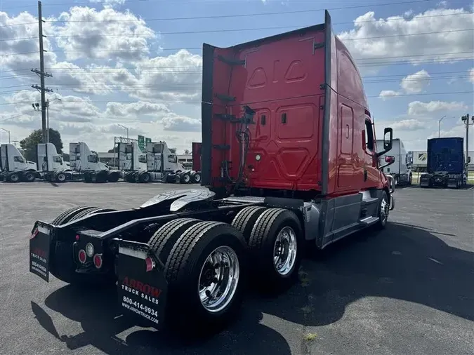 2021 FREIGHTLINER CA126